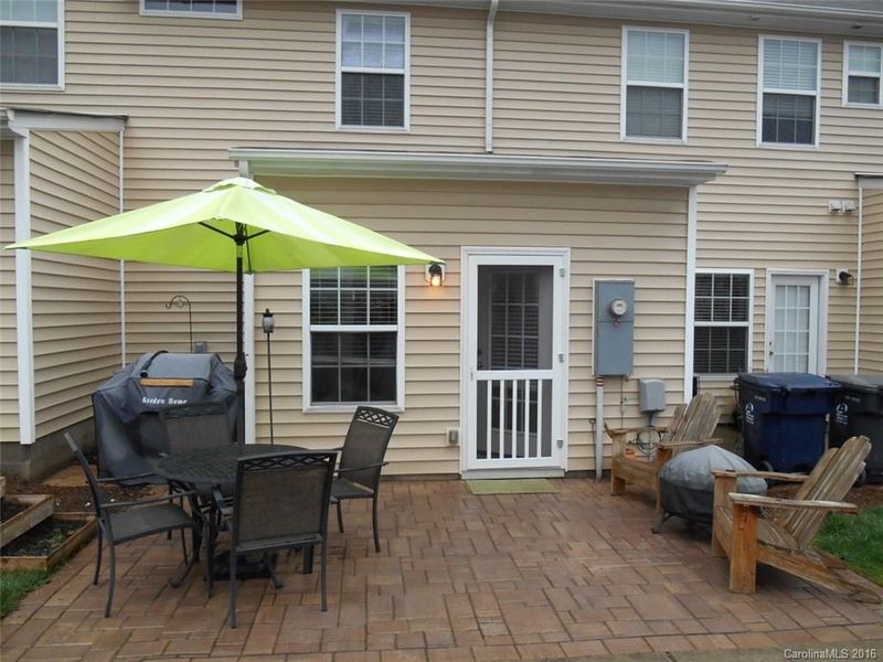17447 Caldwell Track Dr #601, Cornelius, NC 28031