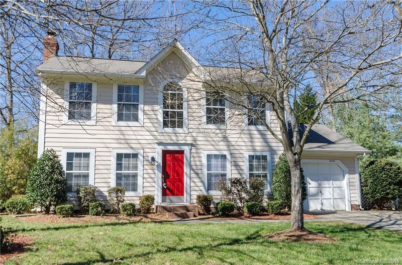 8321 Kirkstone Ct, Charlotte, NC 28216