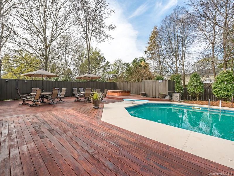 616 Barington Pl, Matthews, NC 28105