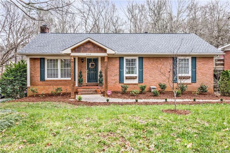 2310 Shadyview Dr, Charlotte, NC 28210