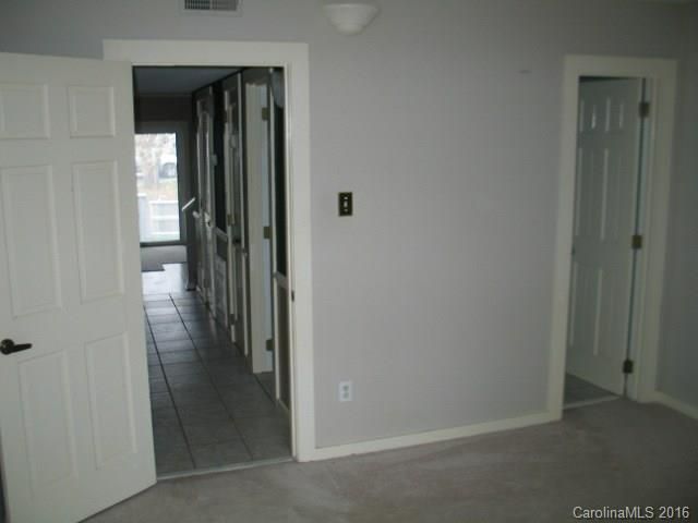 100-8 Willow Run Dr #4, Gastonia, NC 28056