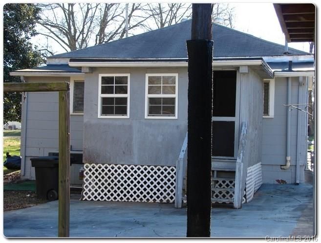 209 Clay St, Lowell, NC 28098