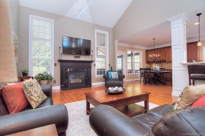 248 Shoreline Pw, Tega Cay, SC 29708