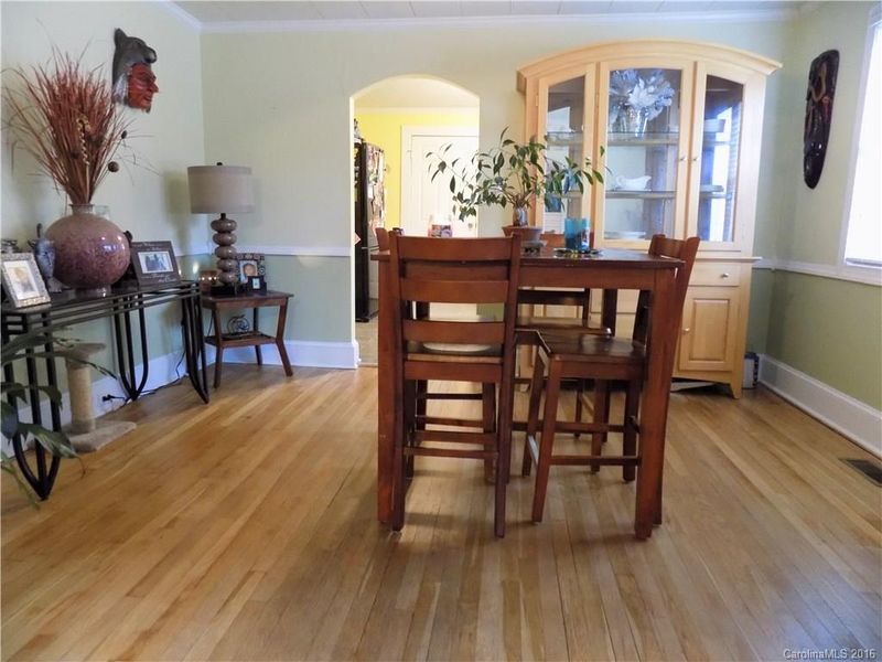 216 Kennerly Ave, Mooresville, NC 28115