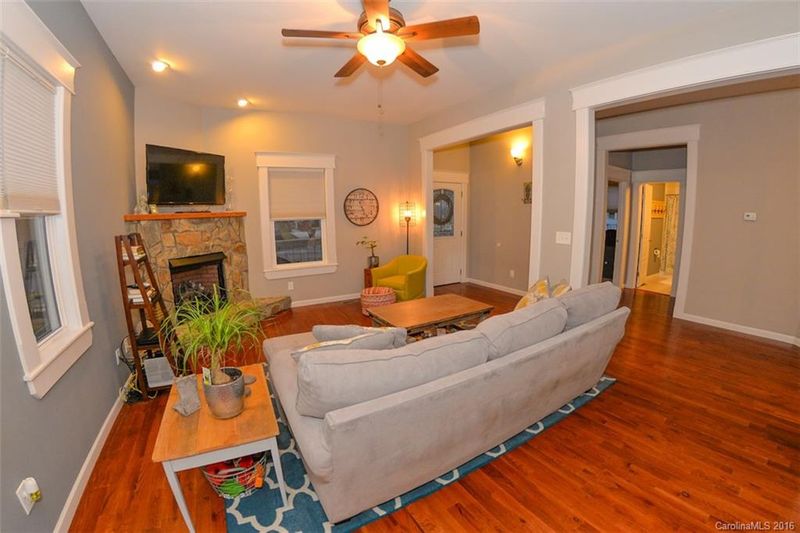 1824 Pegram St, Charlotte, NC 28205