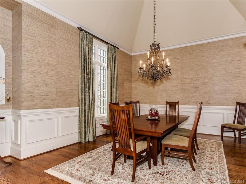 3828 Sedgewood Cir, Charlotte, NC 28211