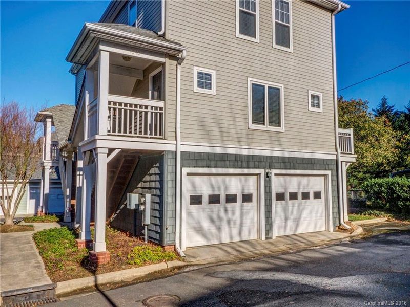 1040 1st St #150, Charlotte, NC 28202