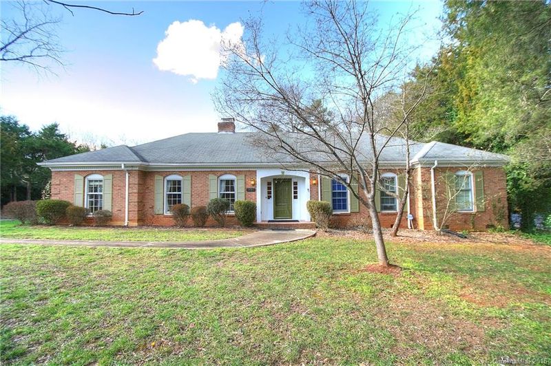 3620 Carmel Rd, Charlotte, NC 28226
