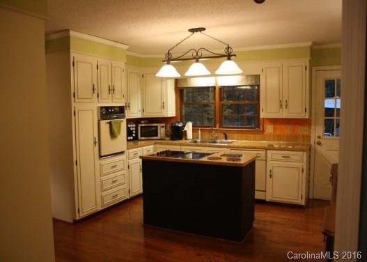 111 Nitsa Ln, Huntersville, NC 28078