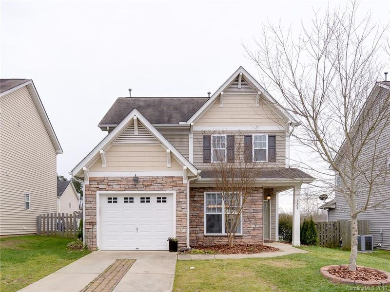 1708 Crabapple Tree Ln, Charlotte, NC 28214