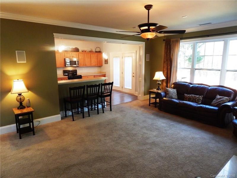 2417 Alaqua Ct, Matthews, NC 28105