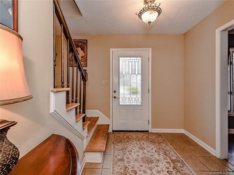 5932 Mcnair Rd, Charlotte, NC 28212