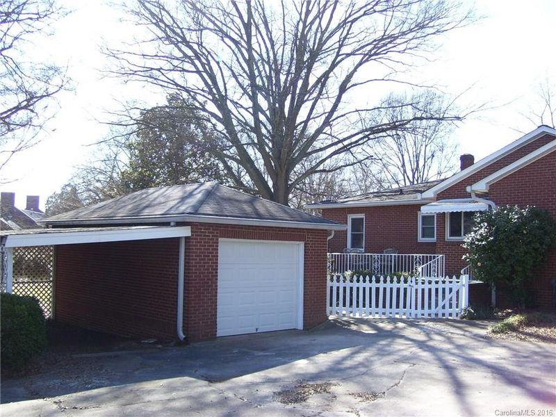 602 Jackson St, Kannapolis, NC 28083