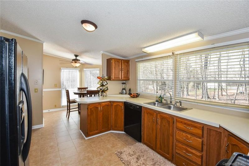 229 Shane Dr, Mount Holly, NC 28120