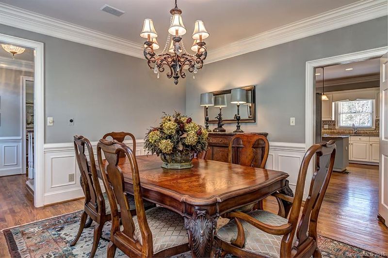 15633 Eagleview Dr, Charlotte, NC 28278