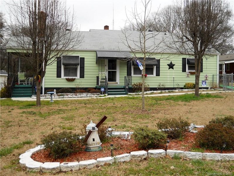 662 Forest St NW, Concord, NC 28025