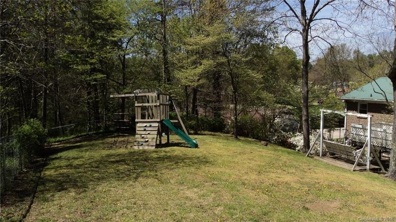 259 Briarcliff Dr, Kannapolis, NC 28081