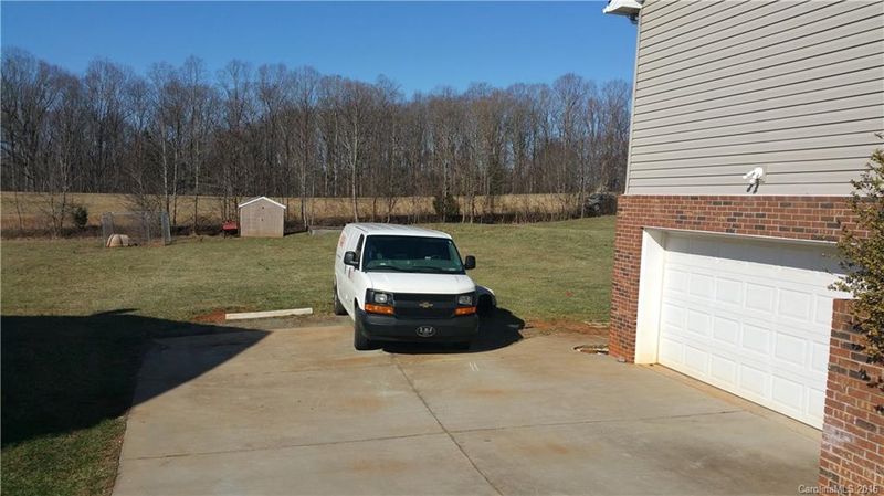 120 Windrow Ln, Statesville, NC 28625