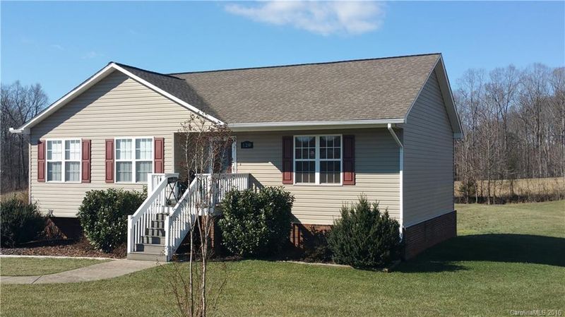 120 Windrow Ln, Statesville, NC 28625