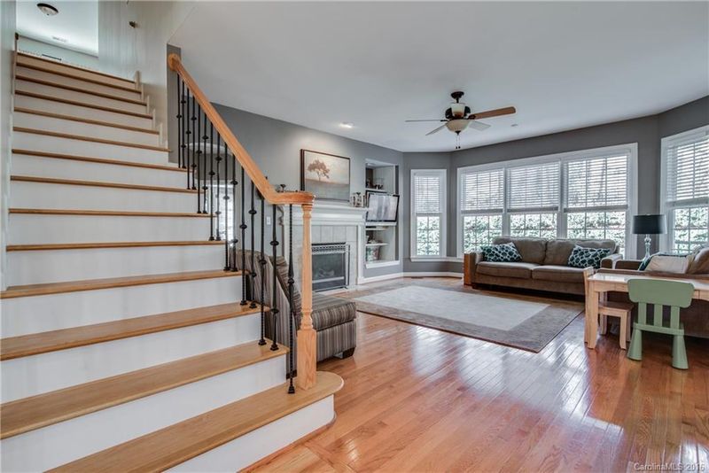 11412 Bloomfield Dr, Charlotte, NC 28277