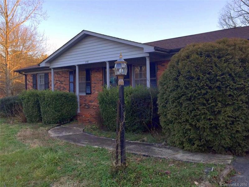 1742 Maple Ln #PT 12, Lincolnton, NC 28092