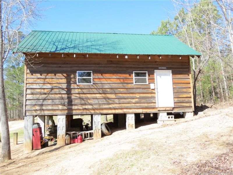 950 Slick Rock Rd, Chester, SC 29706