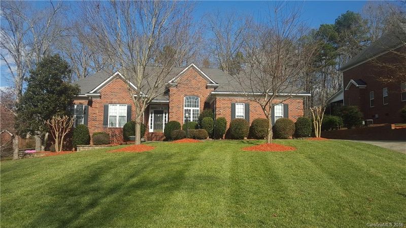 307 Thompson Ct, Indian Trail, NC 28079
