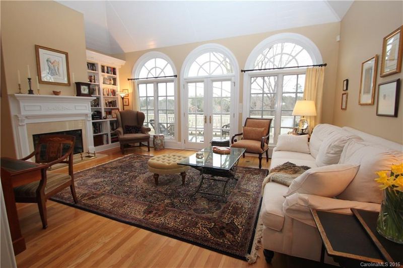 18806 Riverwind Ln, Davidson, NC 28036