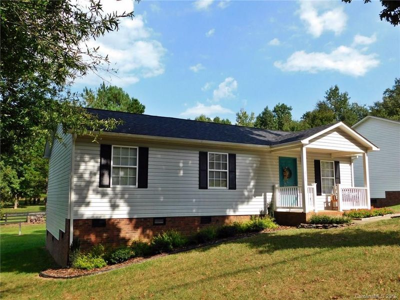 616 N Dixie St, Cherryville, NC 28021