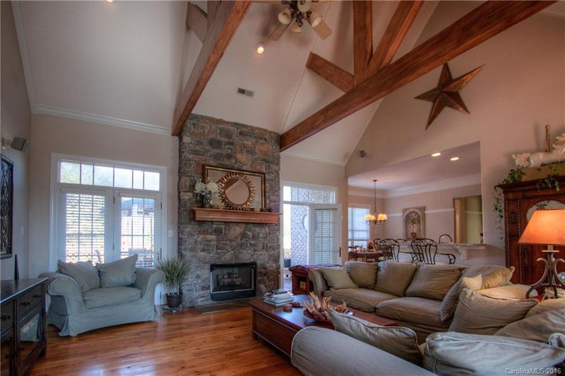 5104 Pebble Stone Ct, Gastonia, NC 28056