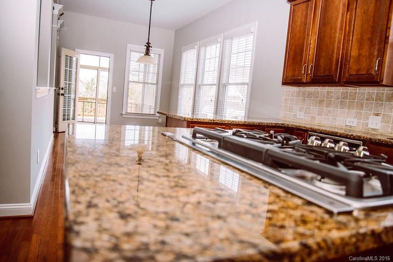 826 Front St, Fort Mill, SC 29708