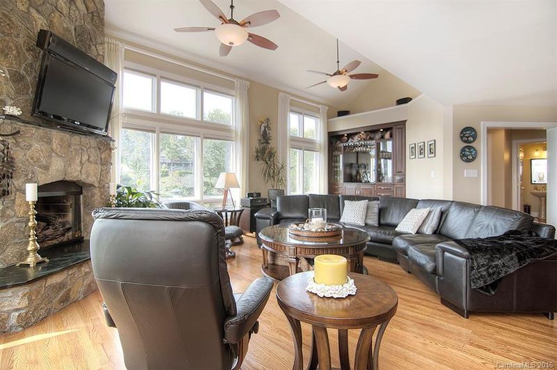 29024 Beaver Rn, Tega Cay, SC 29708
