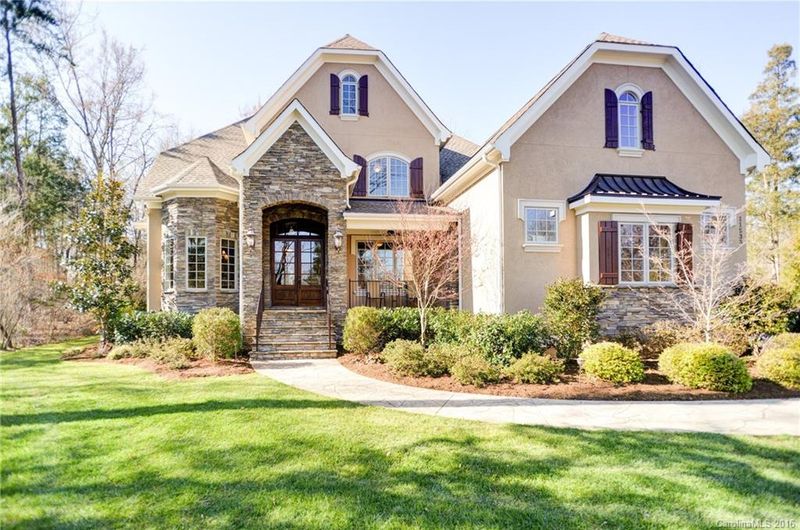 11533 Egrets Point Dr, Charlotte, NC 28278