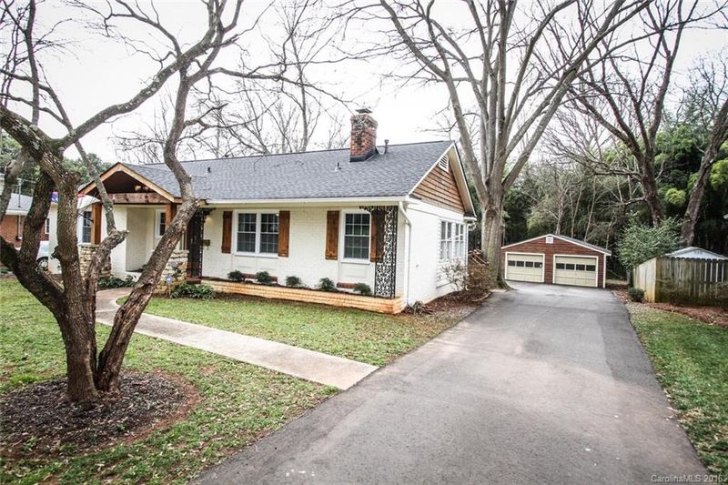 924 Camborne Pl, Charlotte, NC 28210