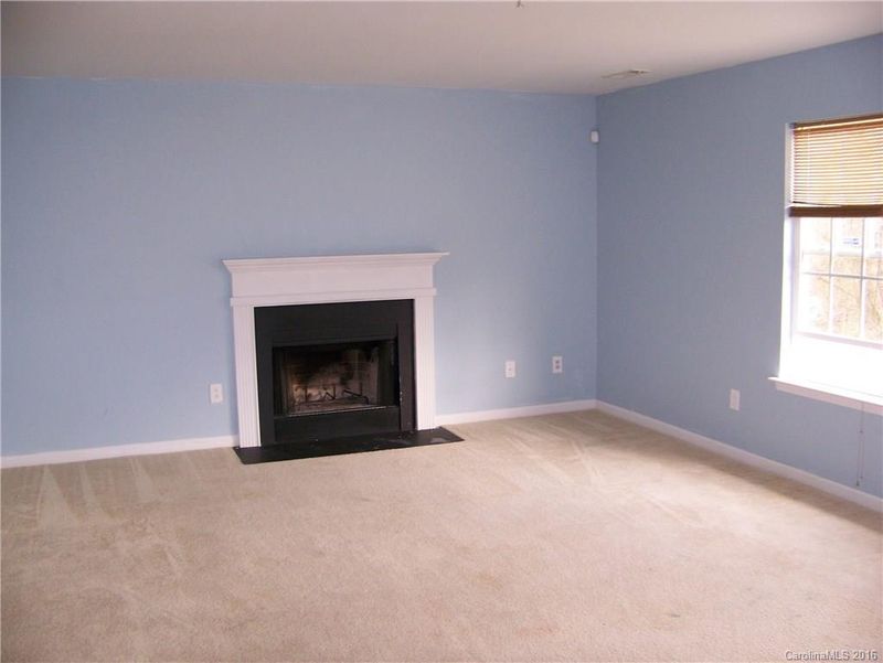 6331 Elliott Dr, Charlotte, NC 28217