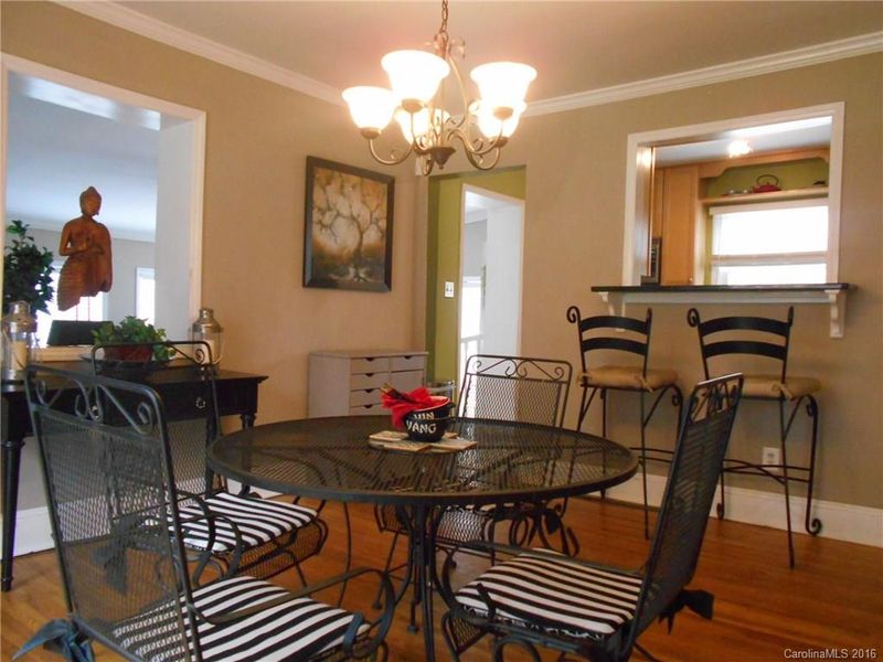 4610 General Pershing Dr, Charlotte, NC 28209