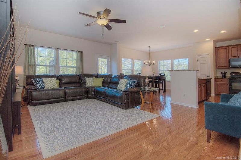 129 Inlet Point Dr #72, Tega Cay, SC 29708