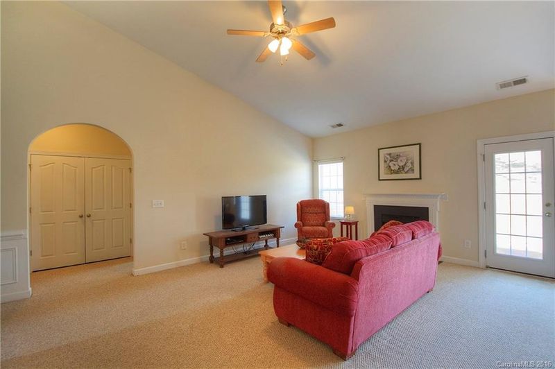 2947 Watercrest Dr, Concord, NC 28027