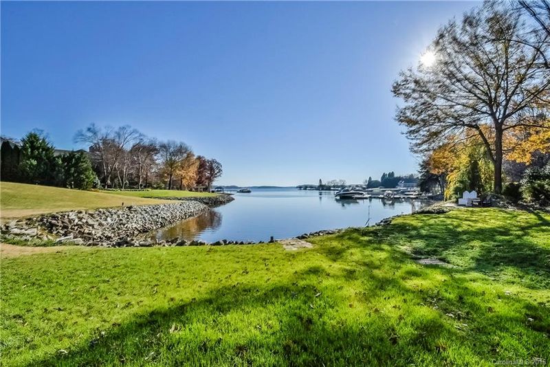 1270 Starboard Ln, Stanley, NC 28164