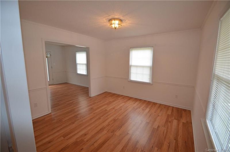914 Cathedral Dr, Belmont, NC 28012