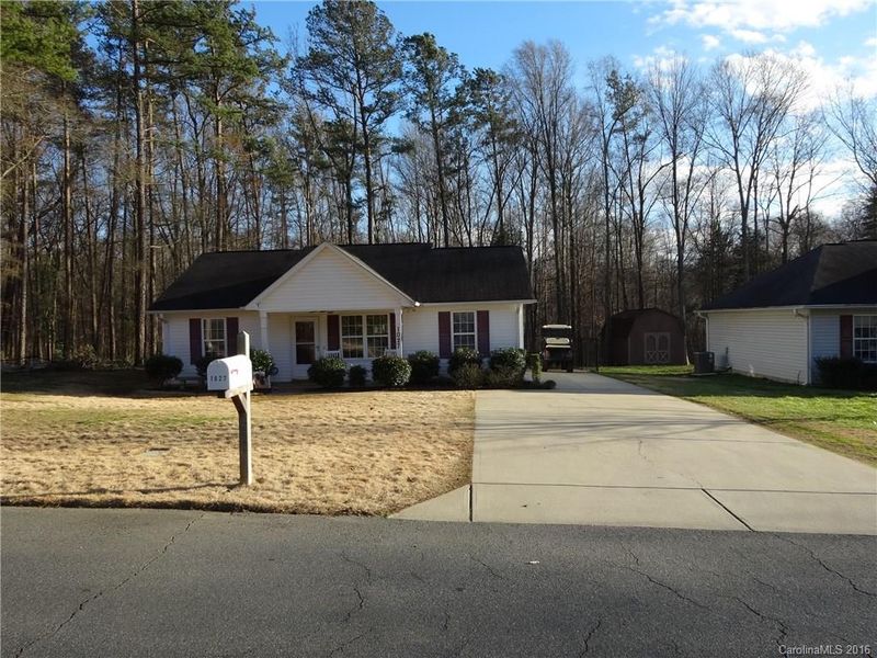 1027 Helms Rd, Charlotte, NC 28214