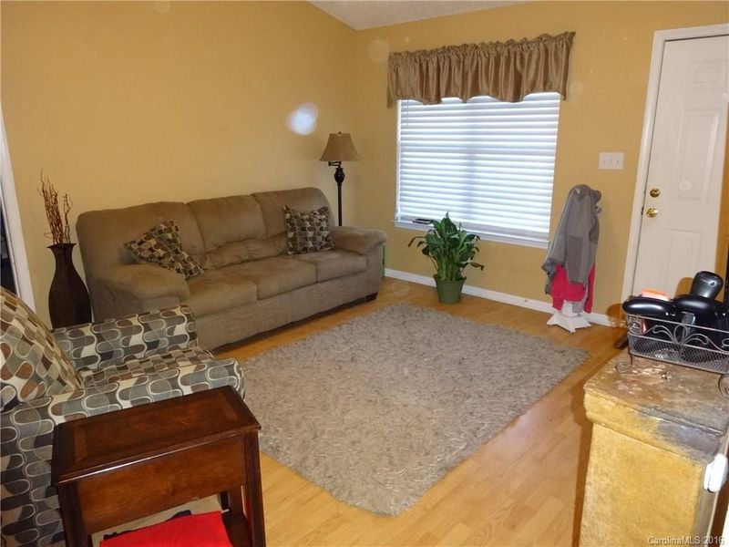 1027 Helms Rd, Charlotte, NC 28214