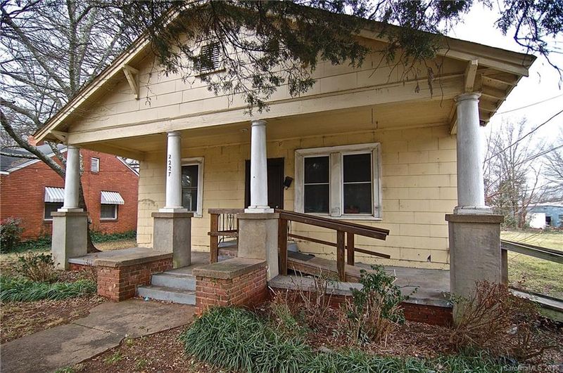 2227 Bancroft St, Charlotte, NC 28206