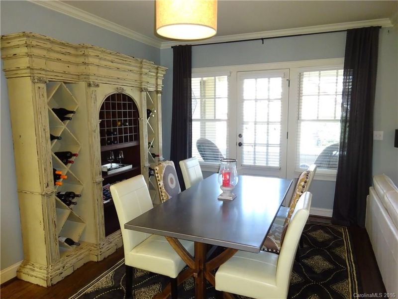 826 E Kingston Ave #826, Charlotte, NC 28203