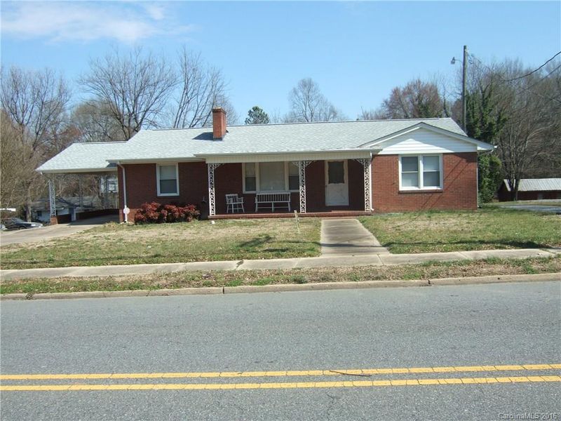 408 N Mountain St, Cherryville, NC 28021