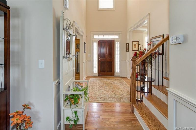 2530 Walker Rd, Matthews, NC 28105