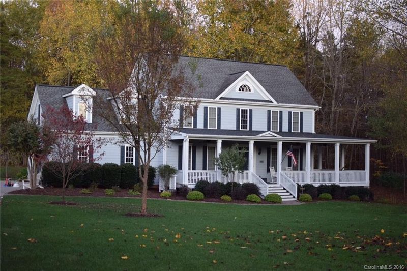 15629 Oxydendrum Hill Rd, Davidson, NC 28036
