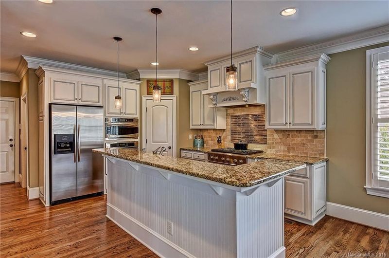 18516 Rollingdale Ln, Davidson, NC 28036