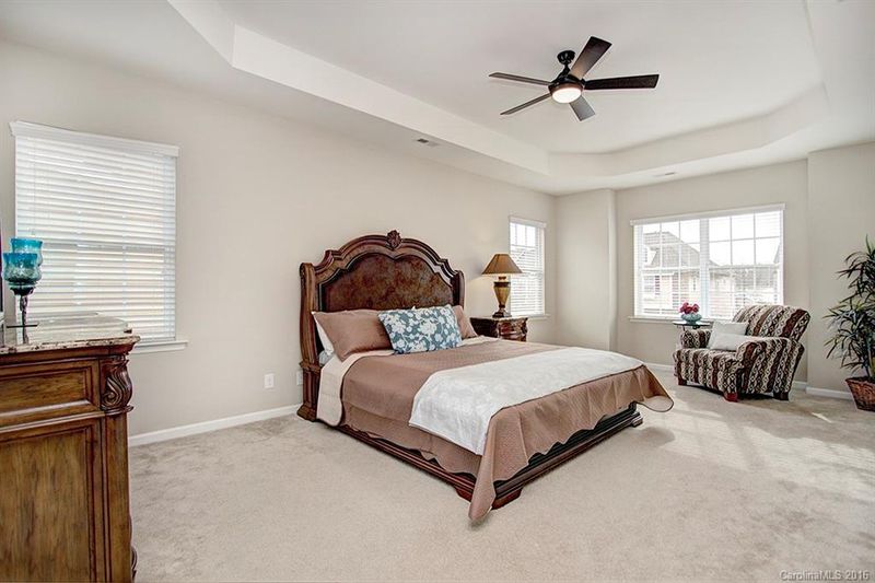 9524 Ardrey Woods Dr, Charlotte, NC 28277