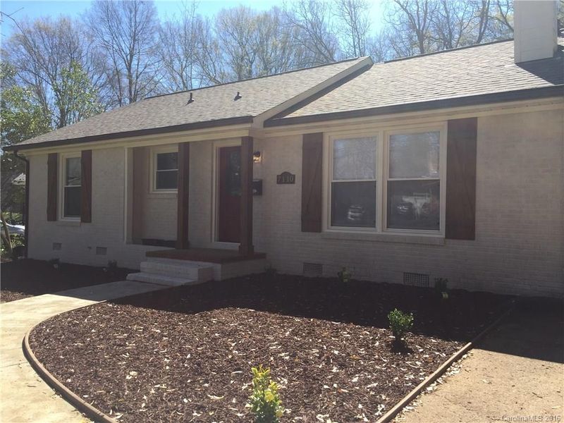 7110 Woodstream Dr, Charlotte, NC 28210